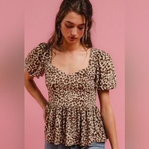 NWT BIBI Leopard Print Puff Sleeve Top Peplum Babydoll Blouse Large